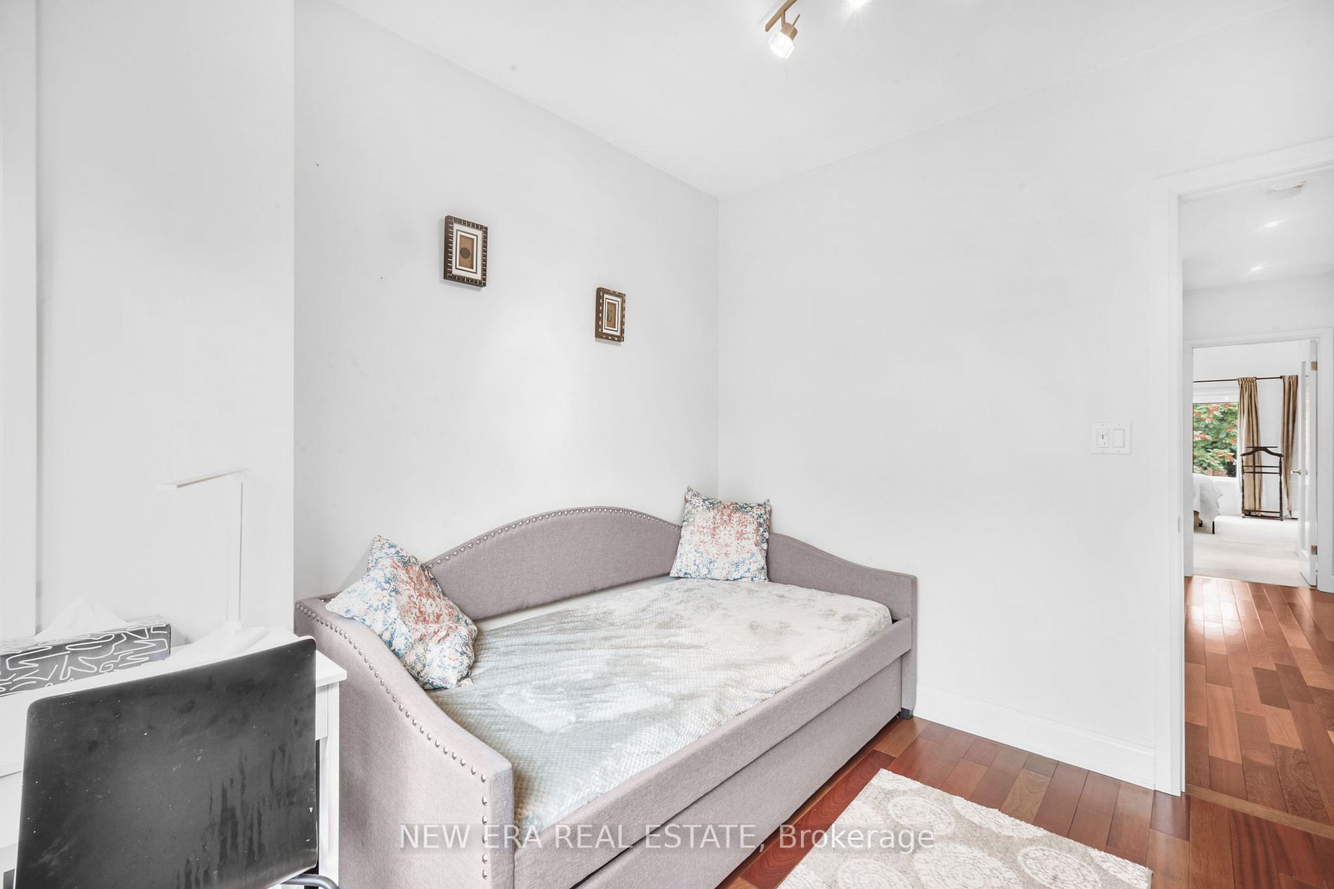 313 Glen Rd