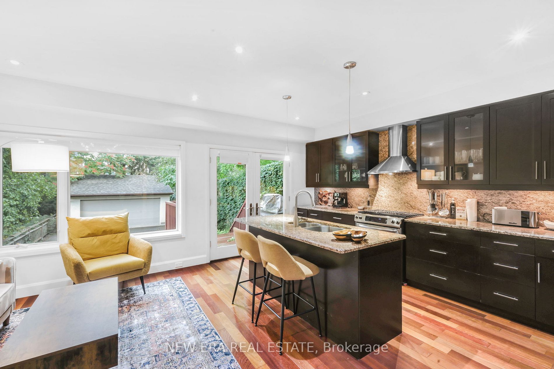 313 Glen Rd