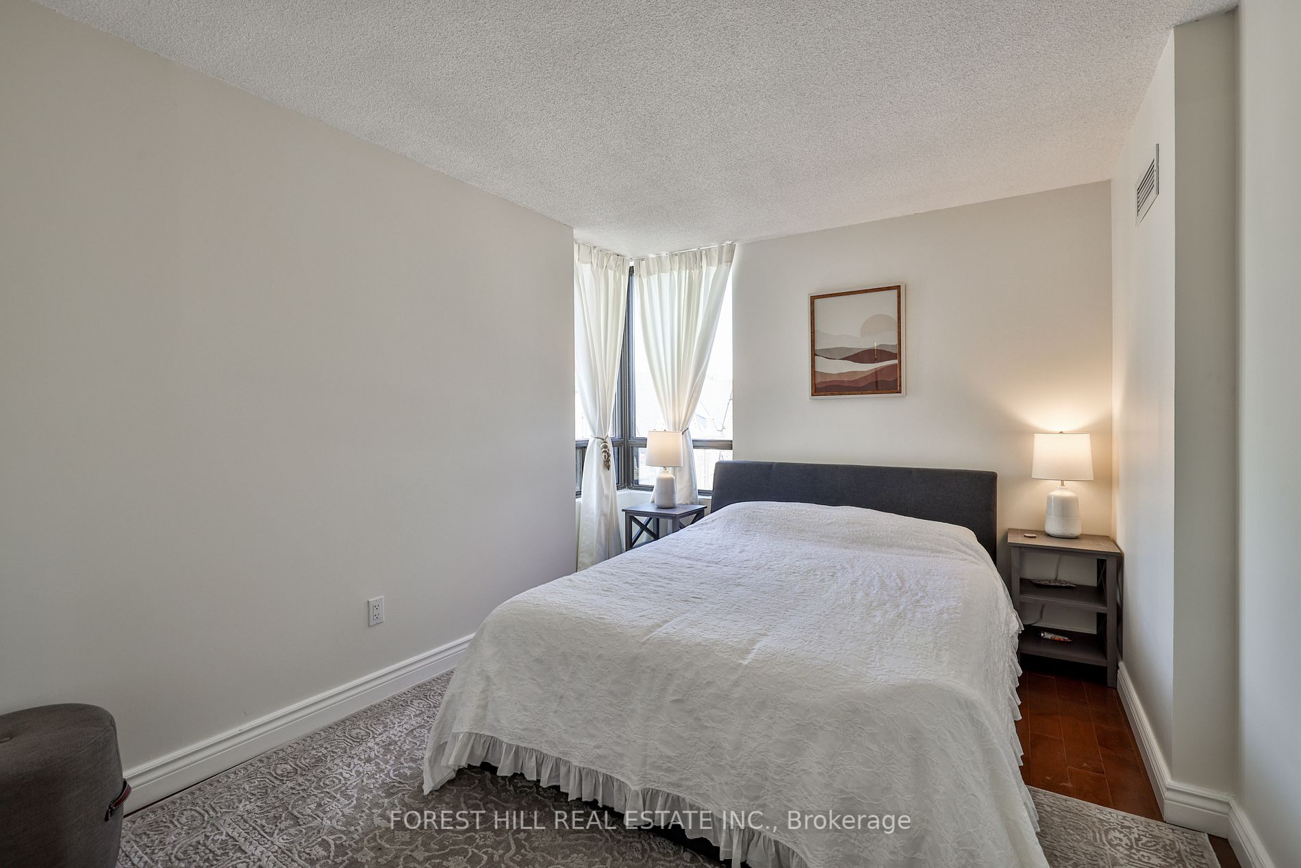 Listing C6776610 - Large Photo # 28