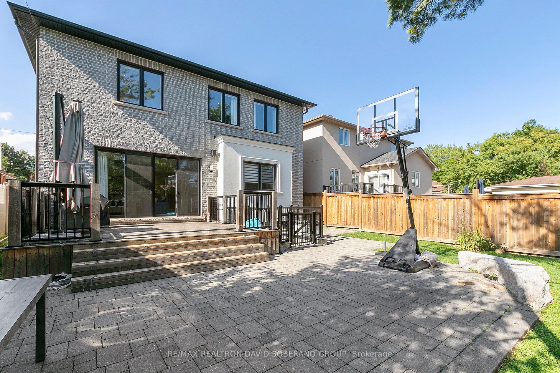 71 Reiner Rd