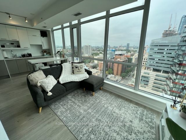 199 Richmond St, #2202