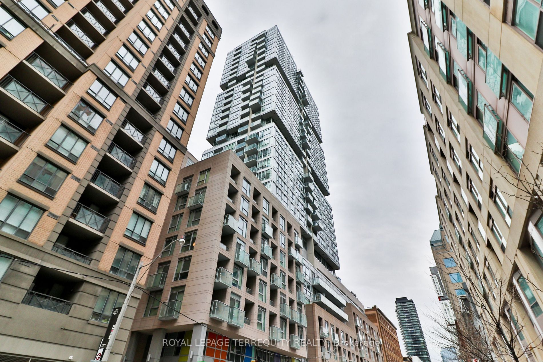 199 Richmond St, #2202