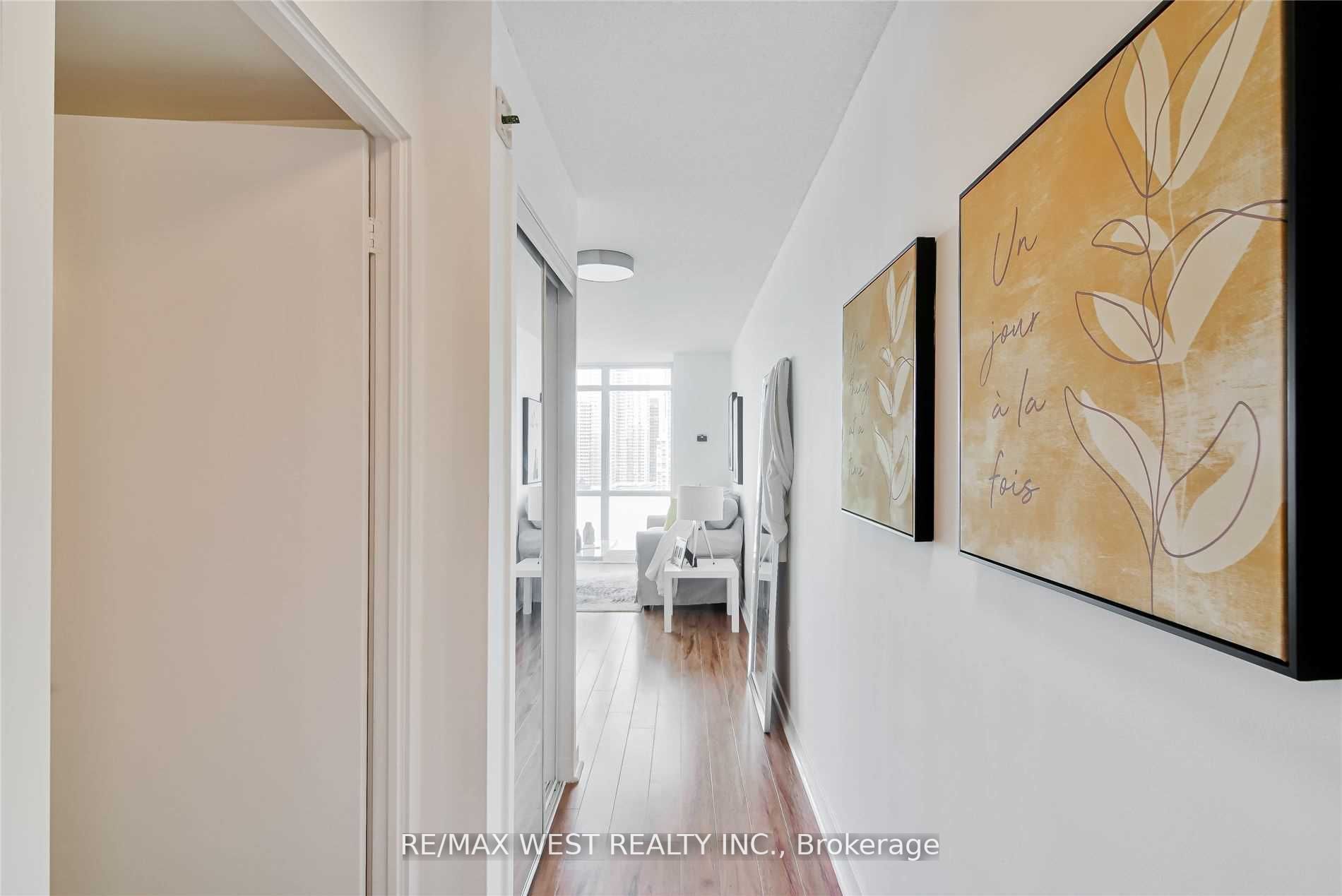 11 Brunel Crt, #1716