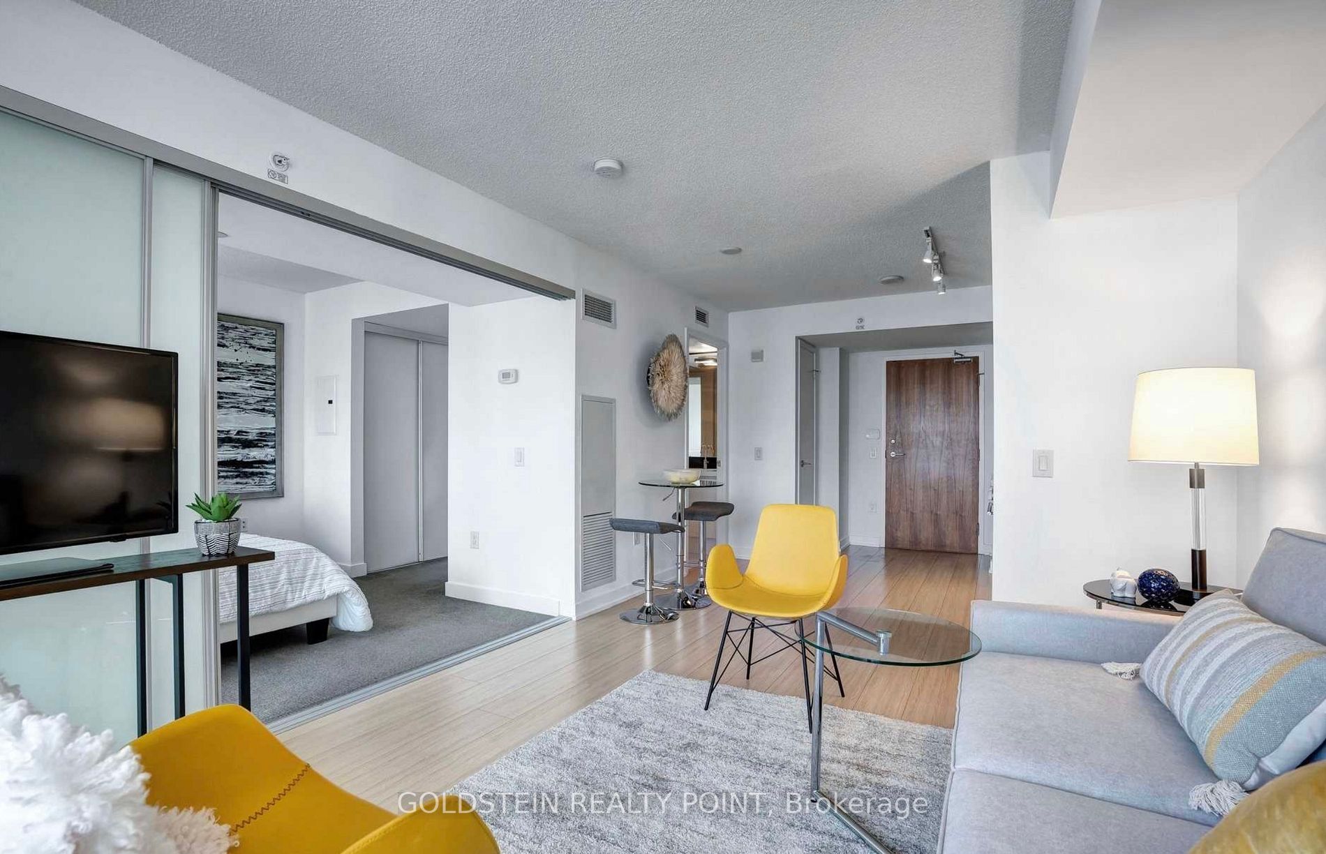 75 Queens Wharf Rd E, #2810