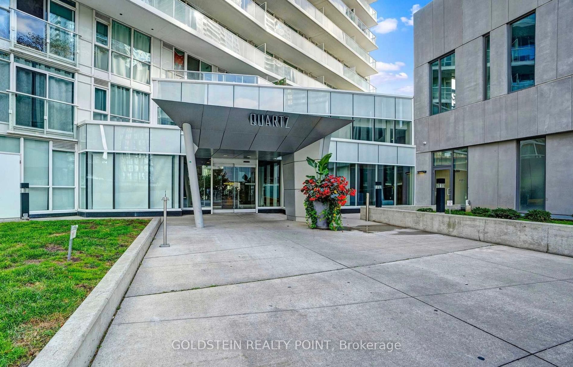 75 Queens Wharf Rd E, #2810