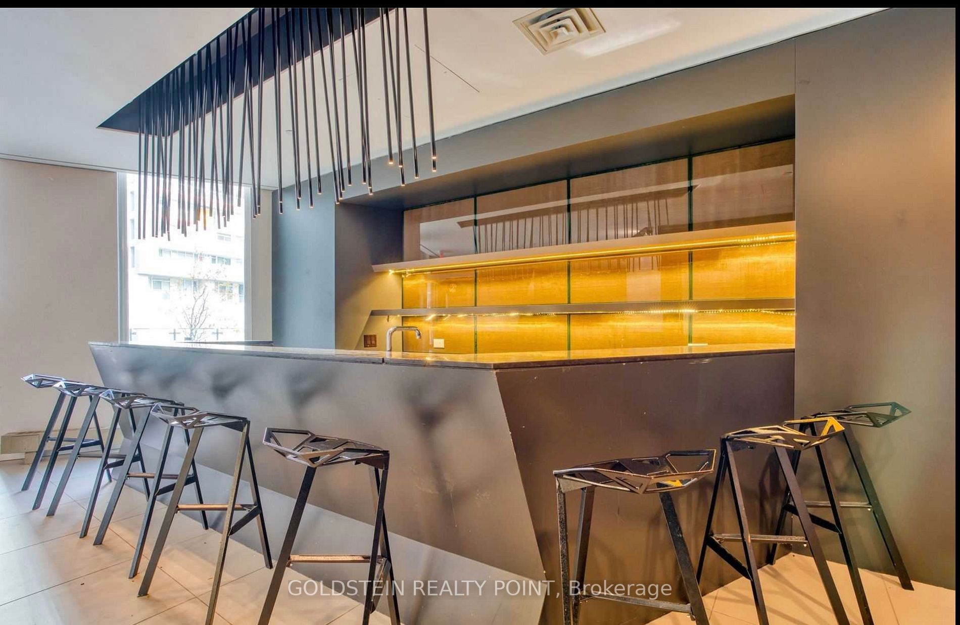75 Queens Wharf Rd E, #2810