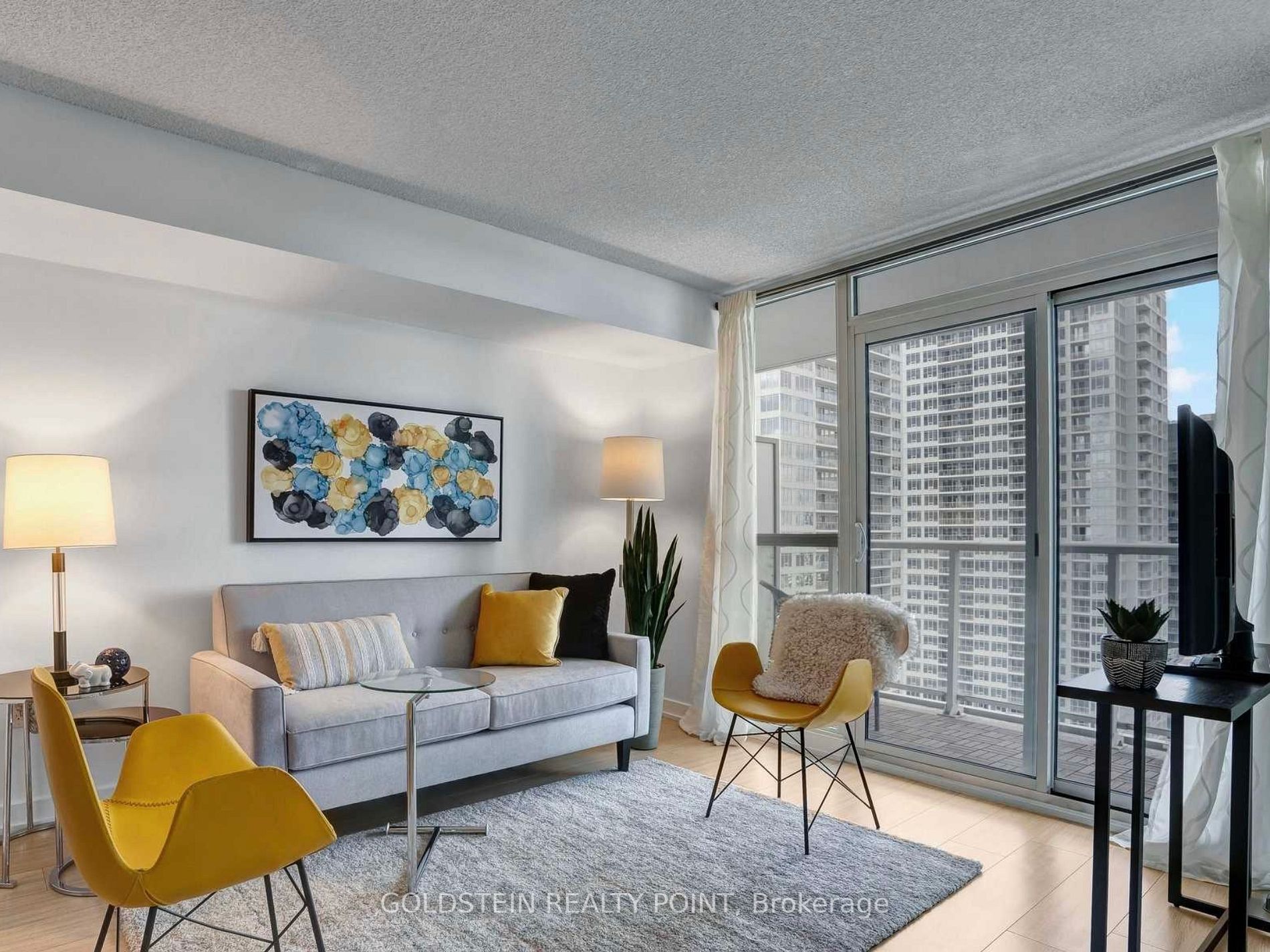 75 Queens Wharf Rd E, #2810