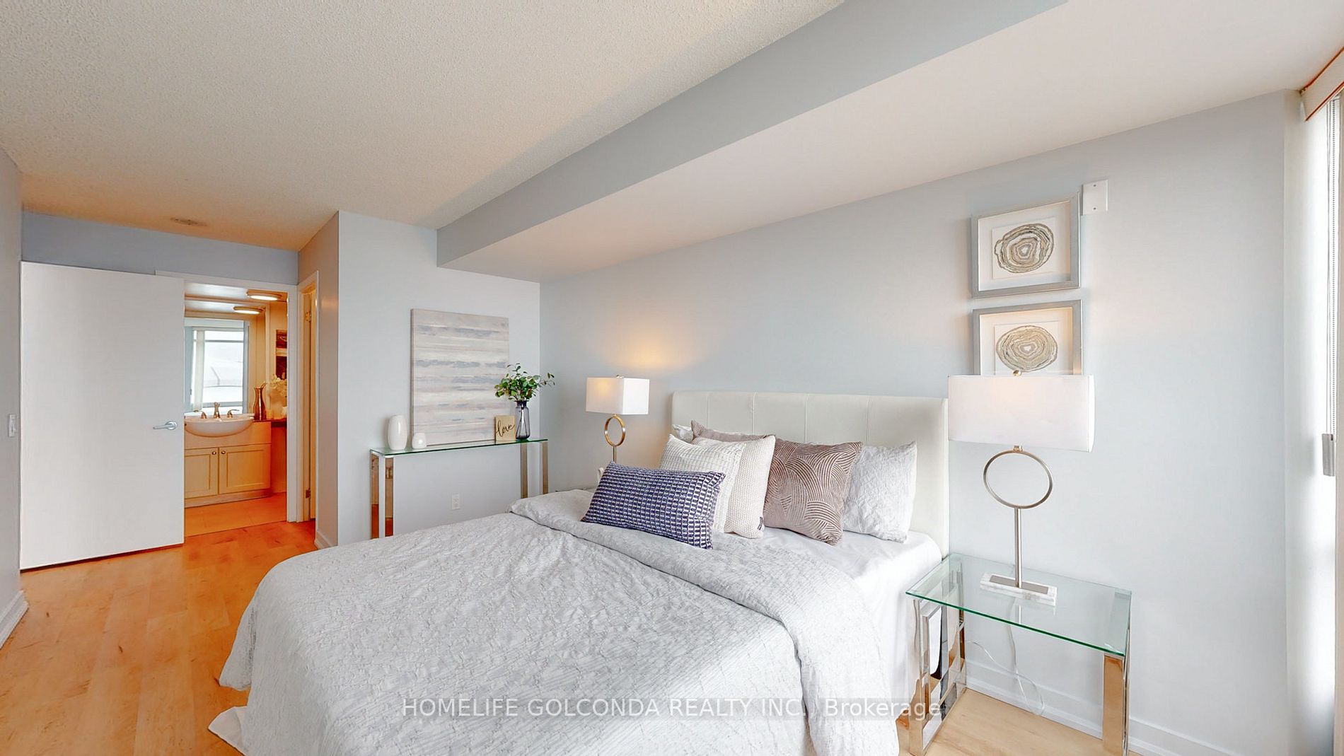 373 Front St W, #2607