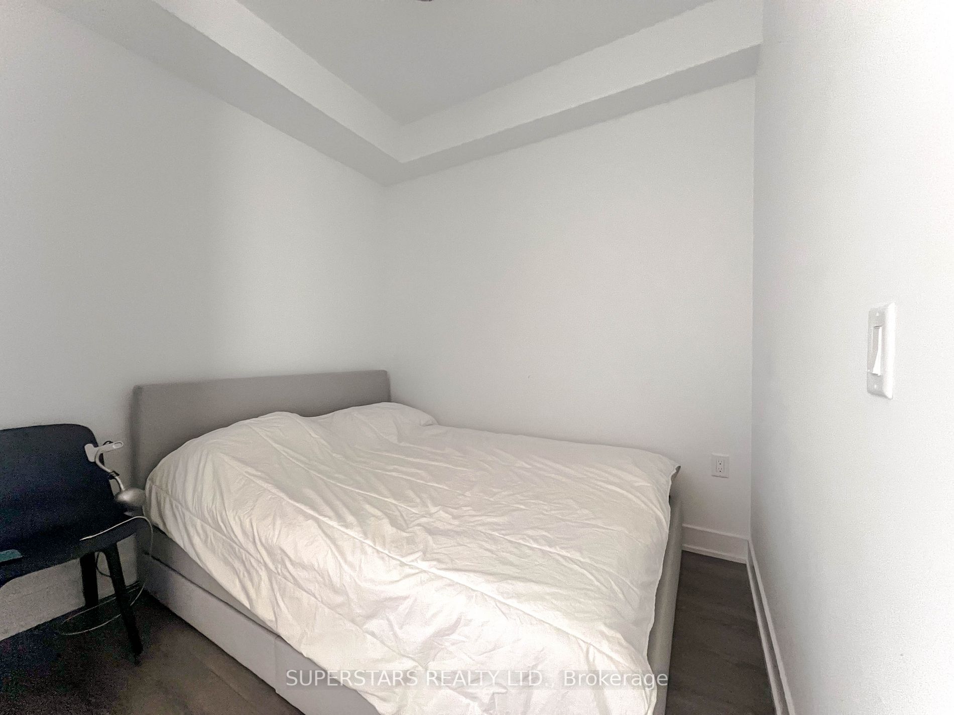585 Bloor St E, #3120