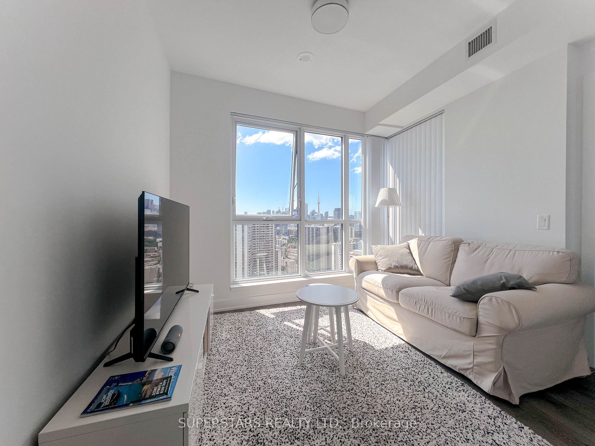 585 Bloor St E, #3120