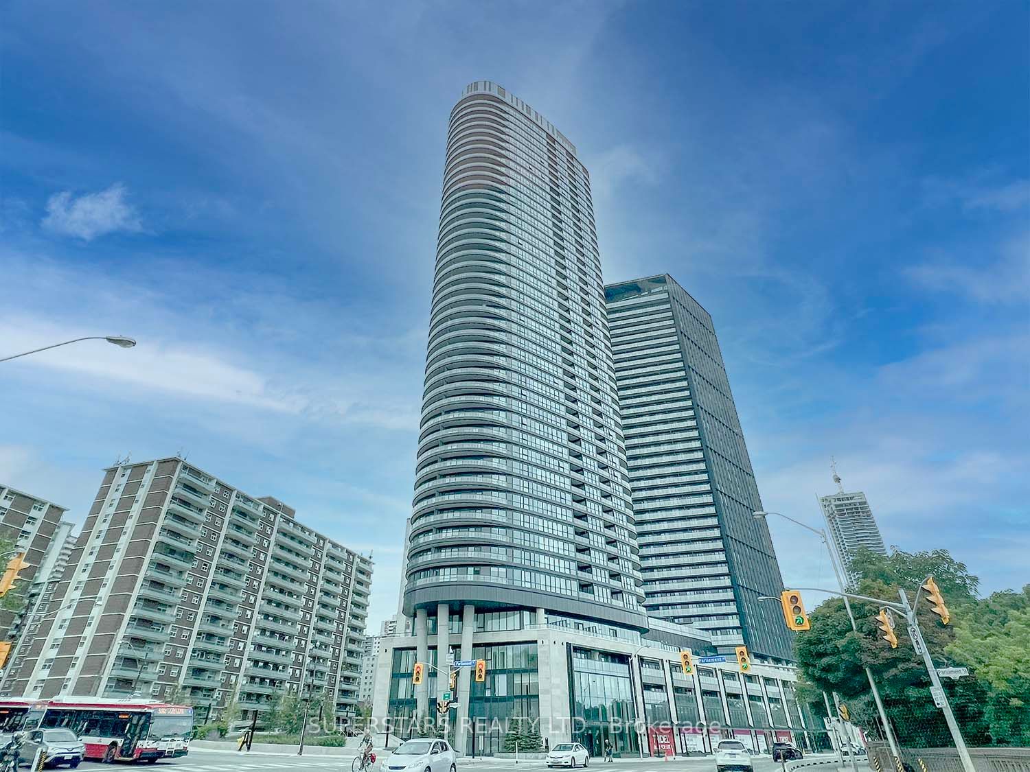585 Bloor St E, #3120