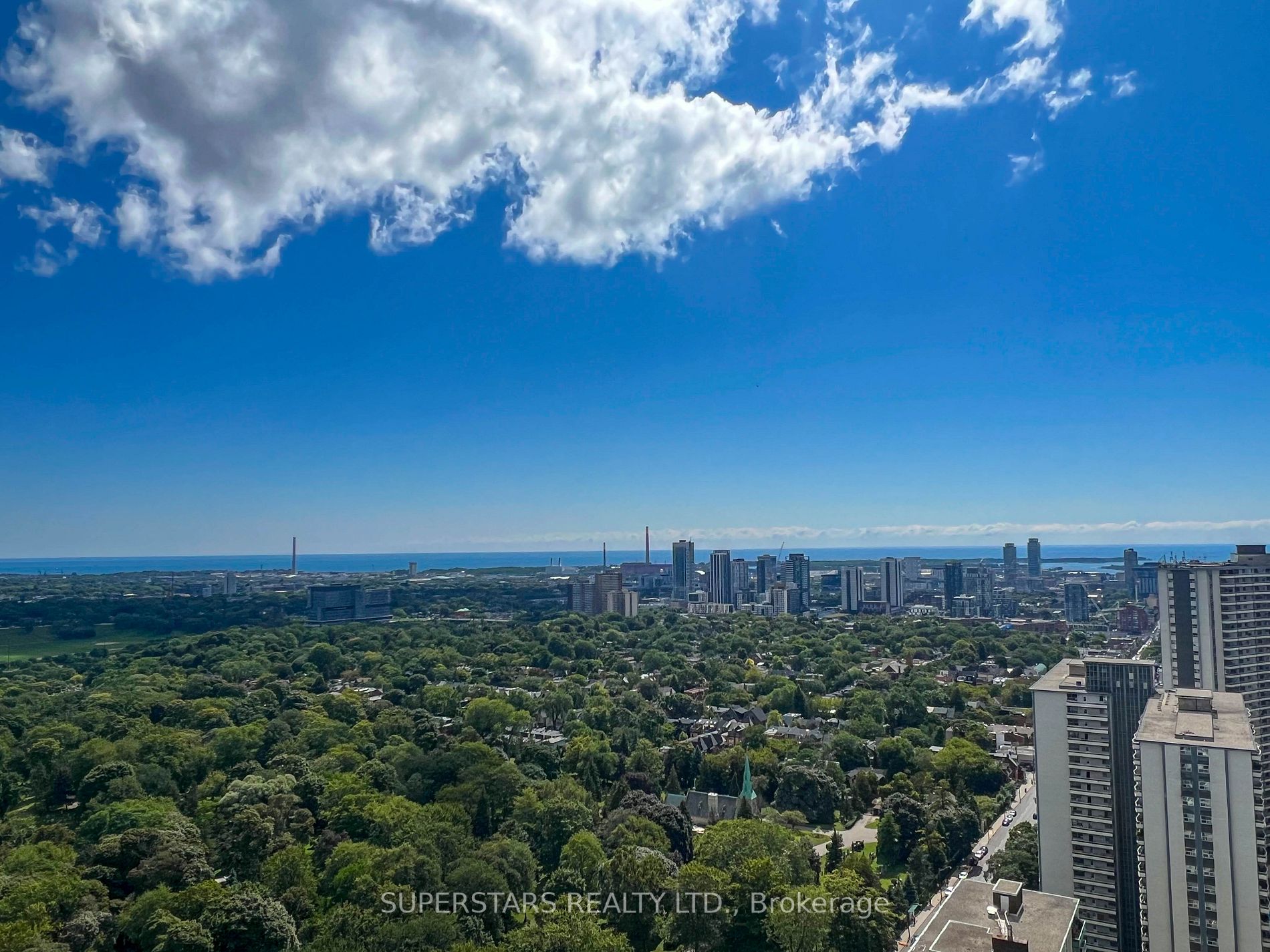 585 Bloor St E, #3120