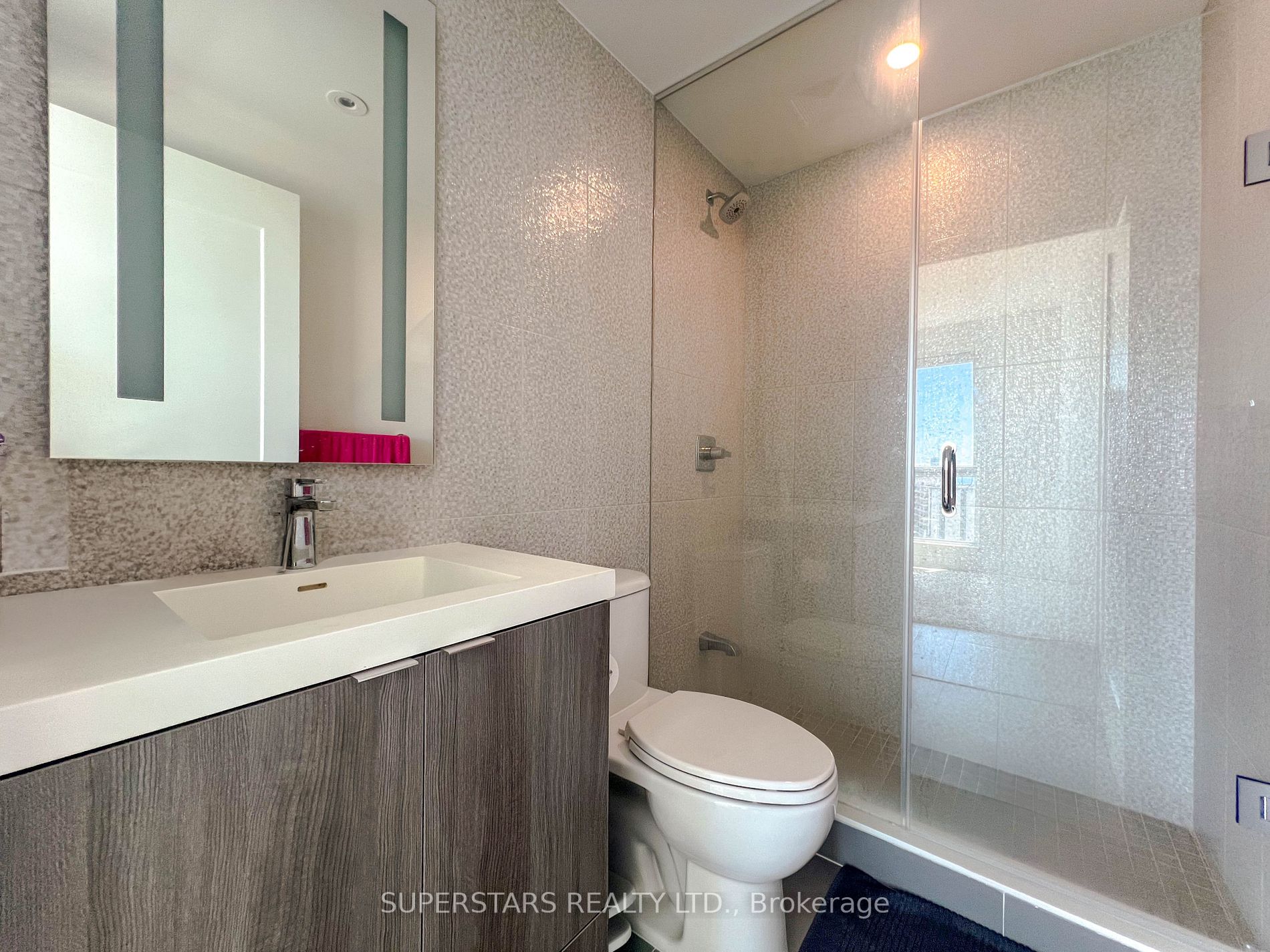 585 Bloor St E, #3120