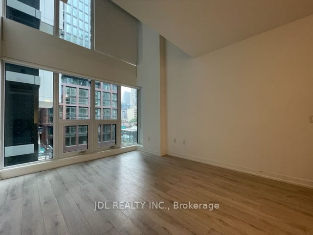77 Shuter St, #530