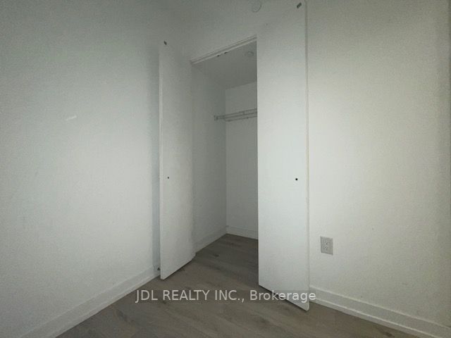 77 Shuter St, #530