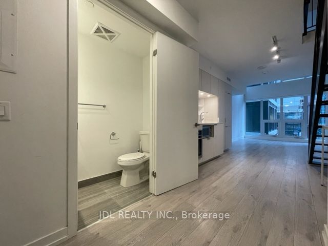 77 Shuter St, #530