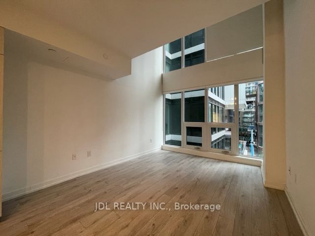 77 Shuter St, #530