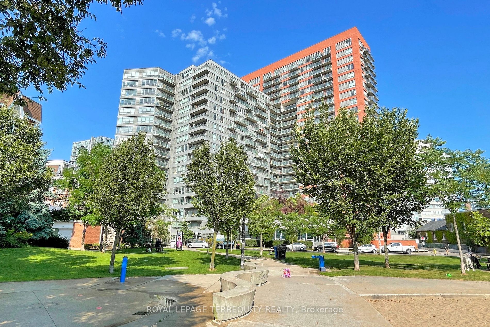 38 Joe Shuster Way, #710
