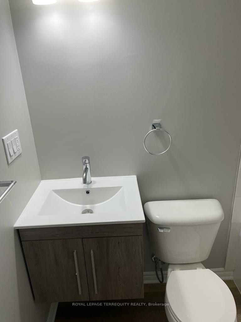 646 Lansdowne Avenue, #3