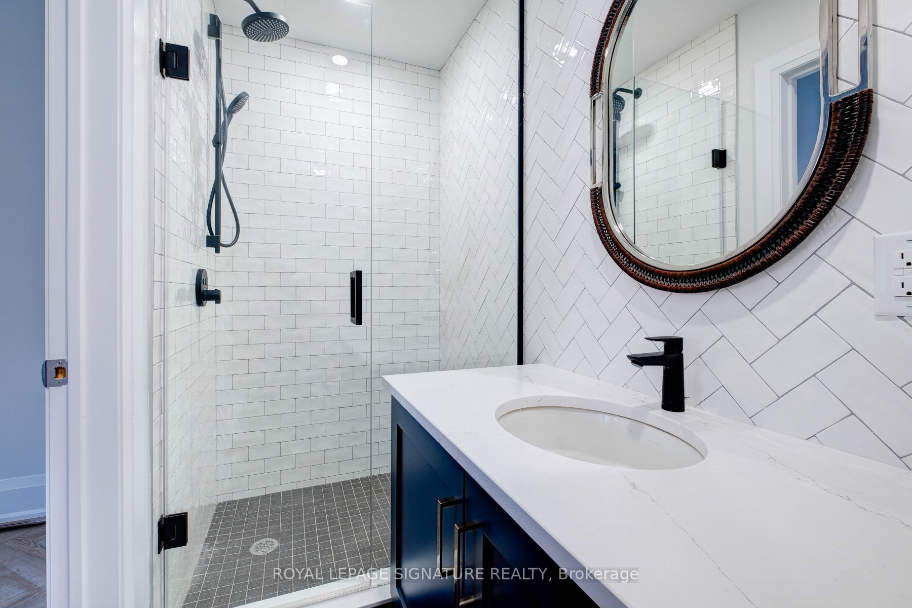 225 Carlton St, #4