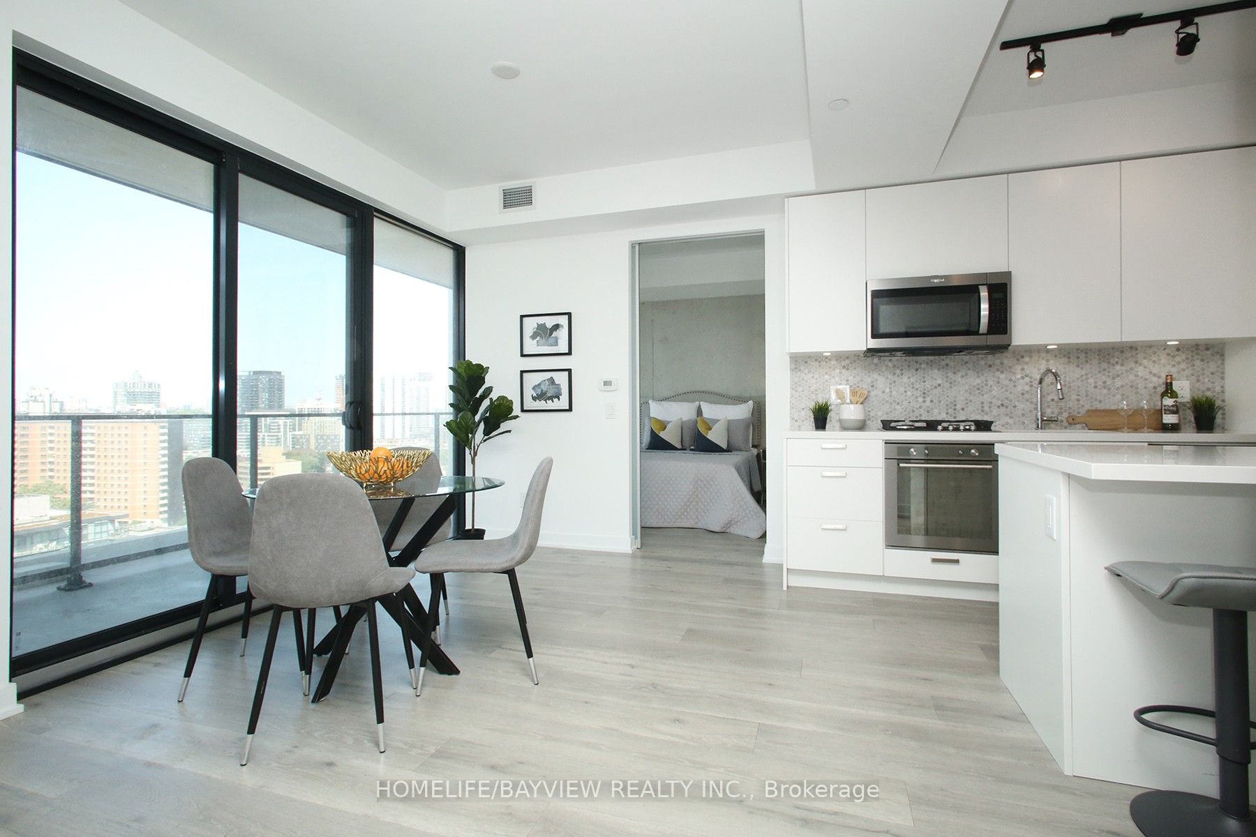 55 Ontario St, #1601