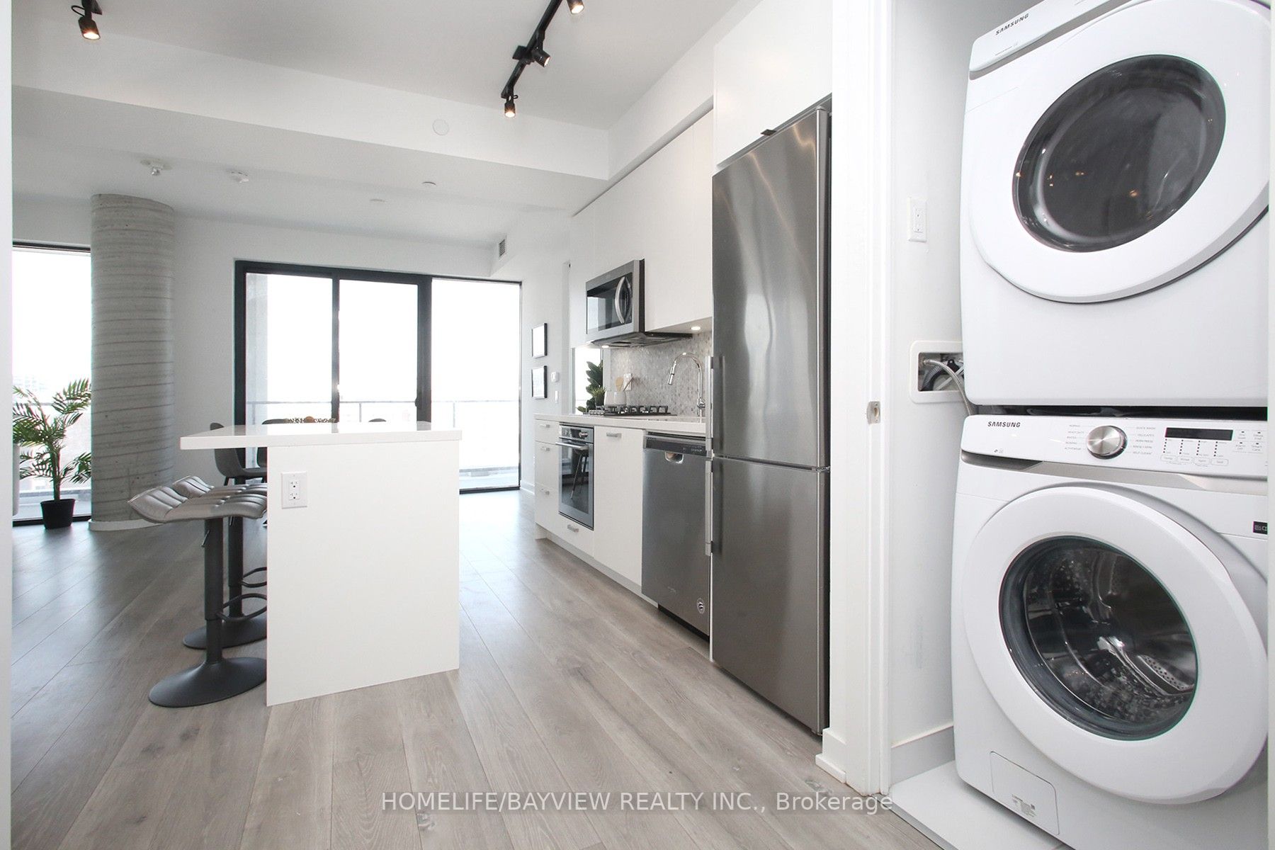 55 Ontario St, #1601