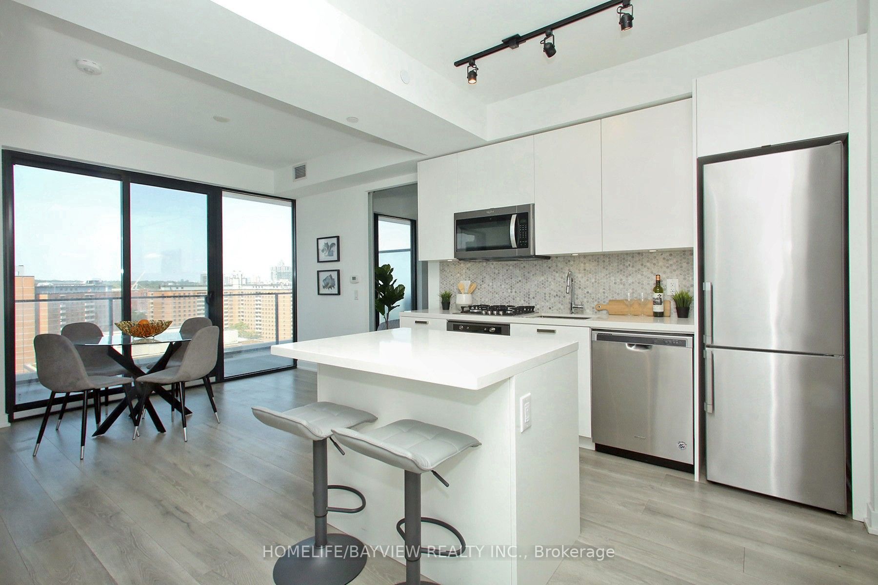 55 Ontario St, #1601