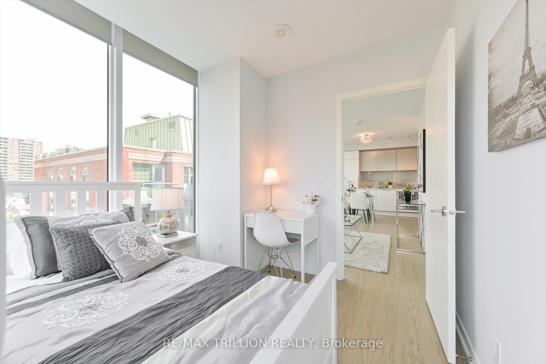 85 Wood St, #820