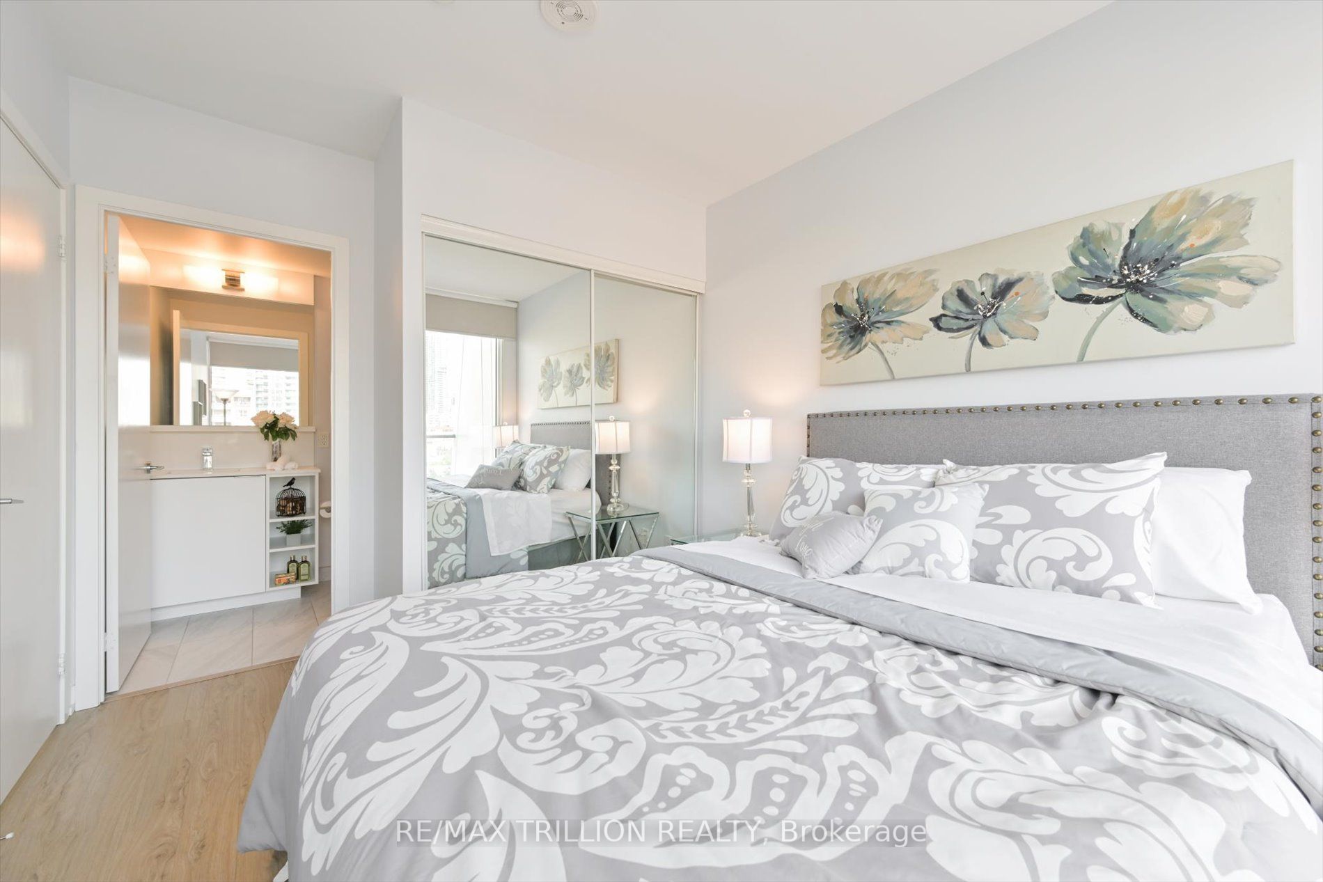 85 Wood St, #820