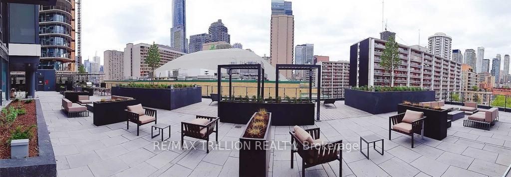85 Wood St, #820