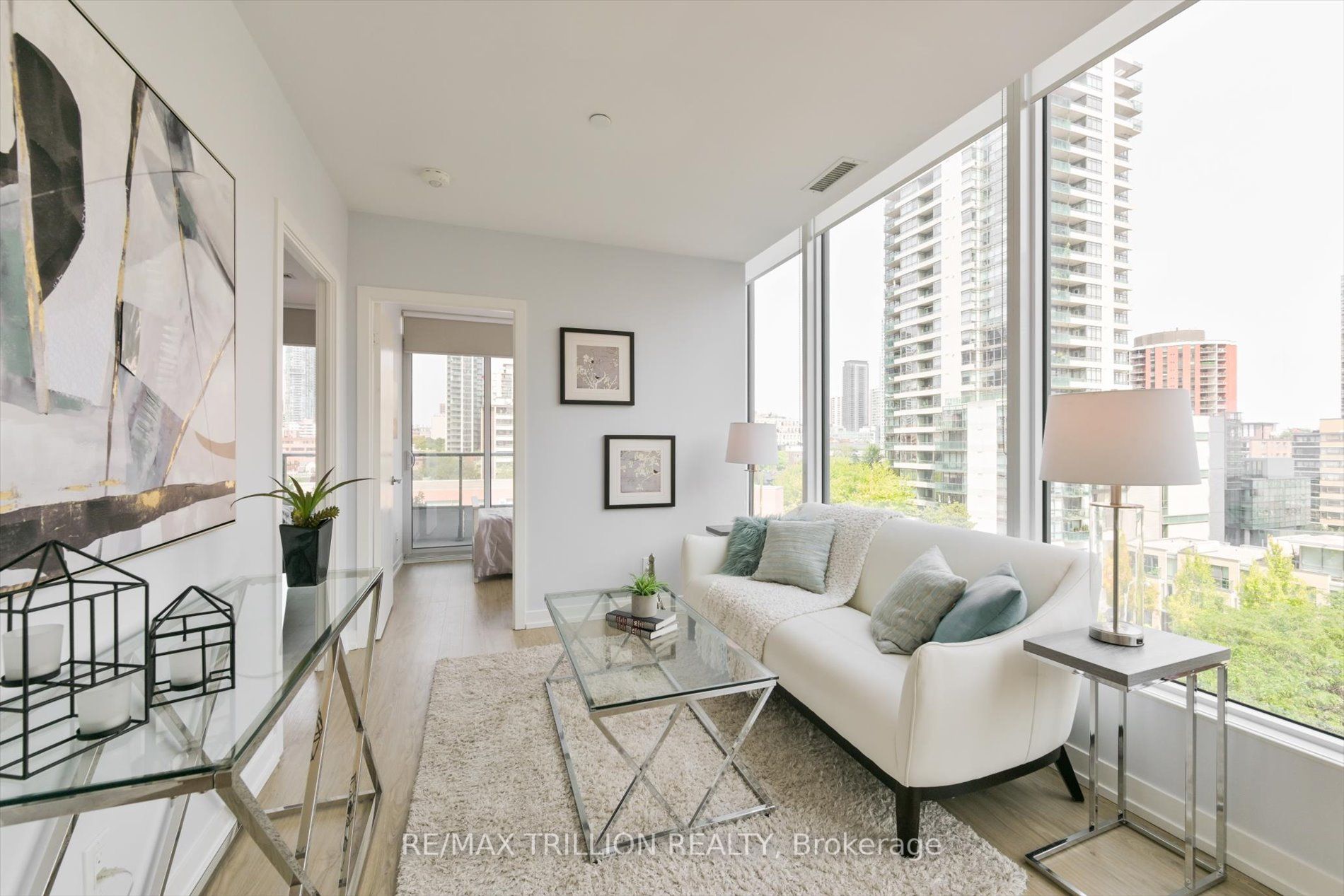 85 Wood St, #820