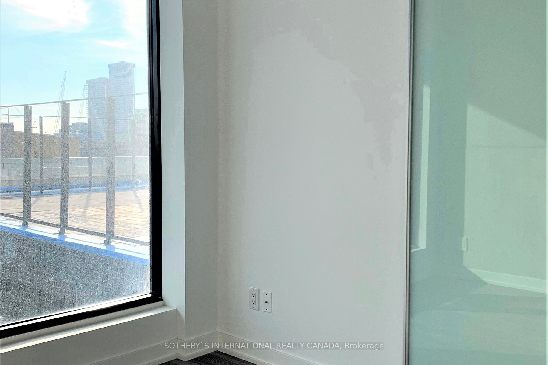 55 Ontario St, #905