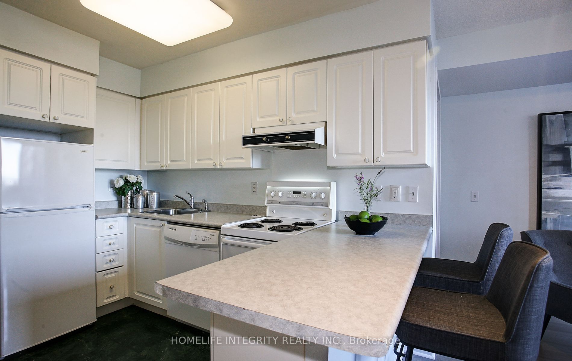 750 Bay St, #2301