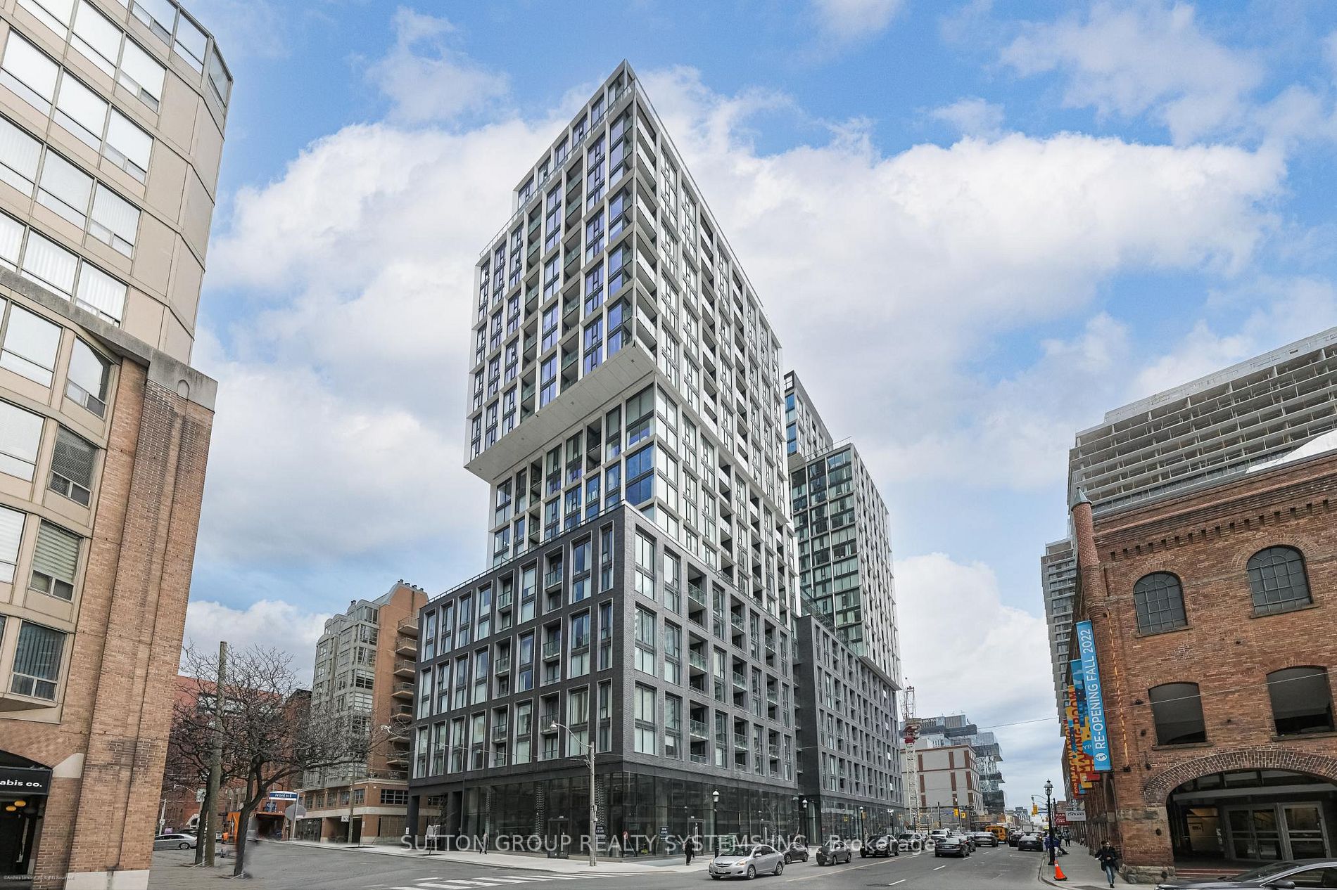 158 Front St E, #910