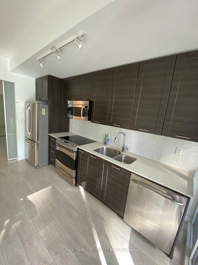 169 Fort York Blvd, #705