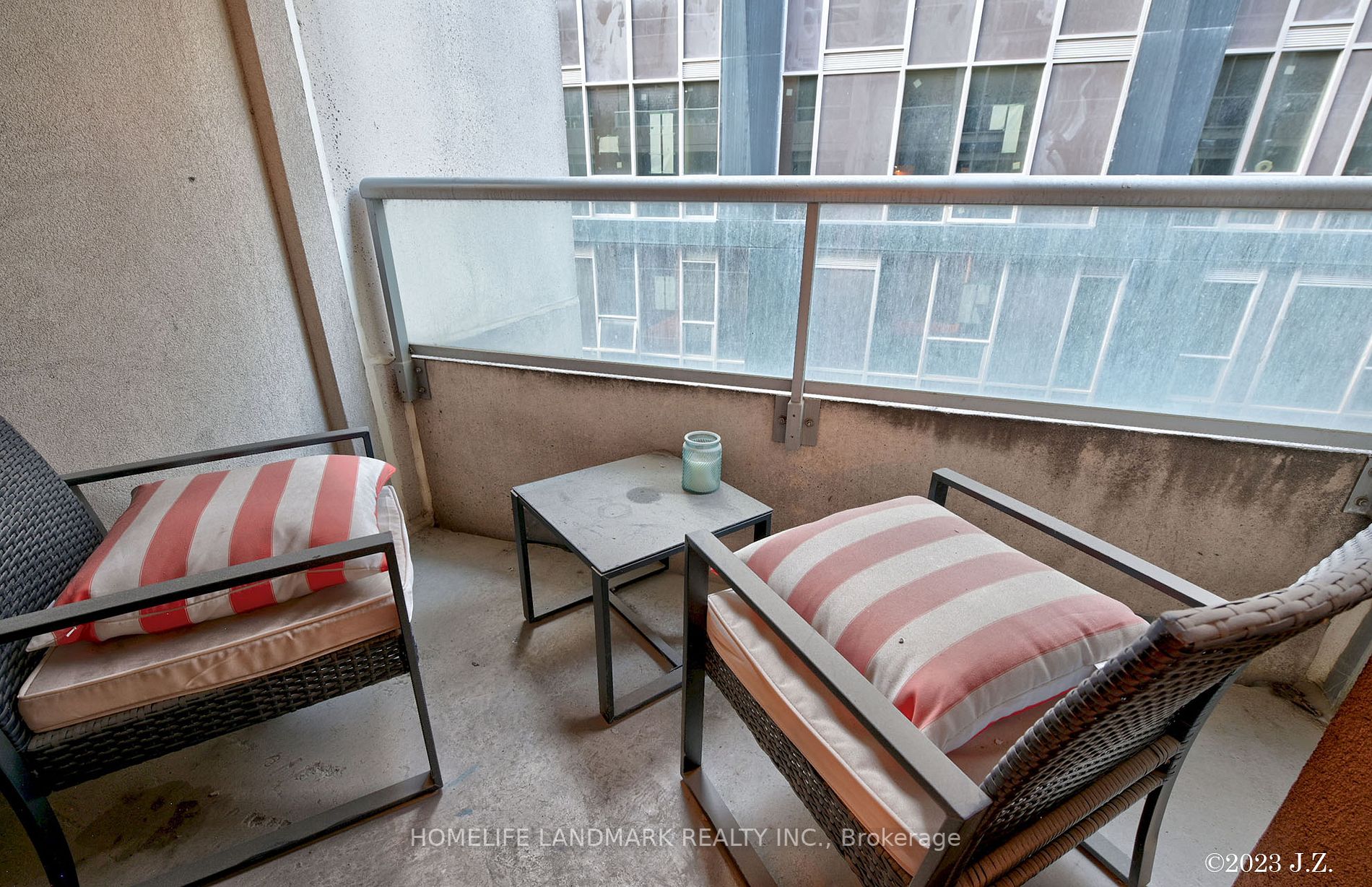 250 Wellington St, #1227