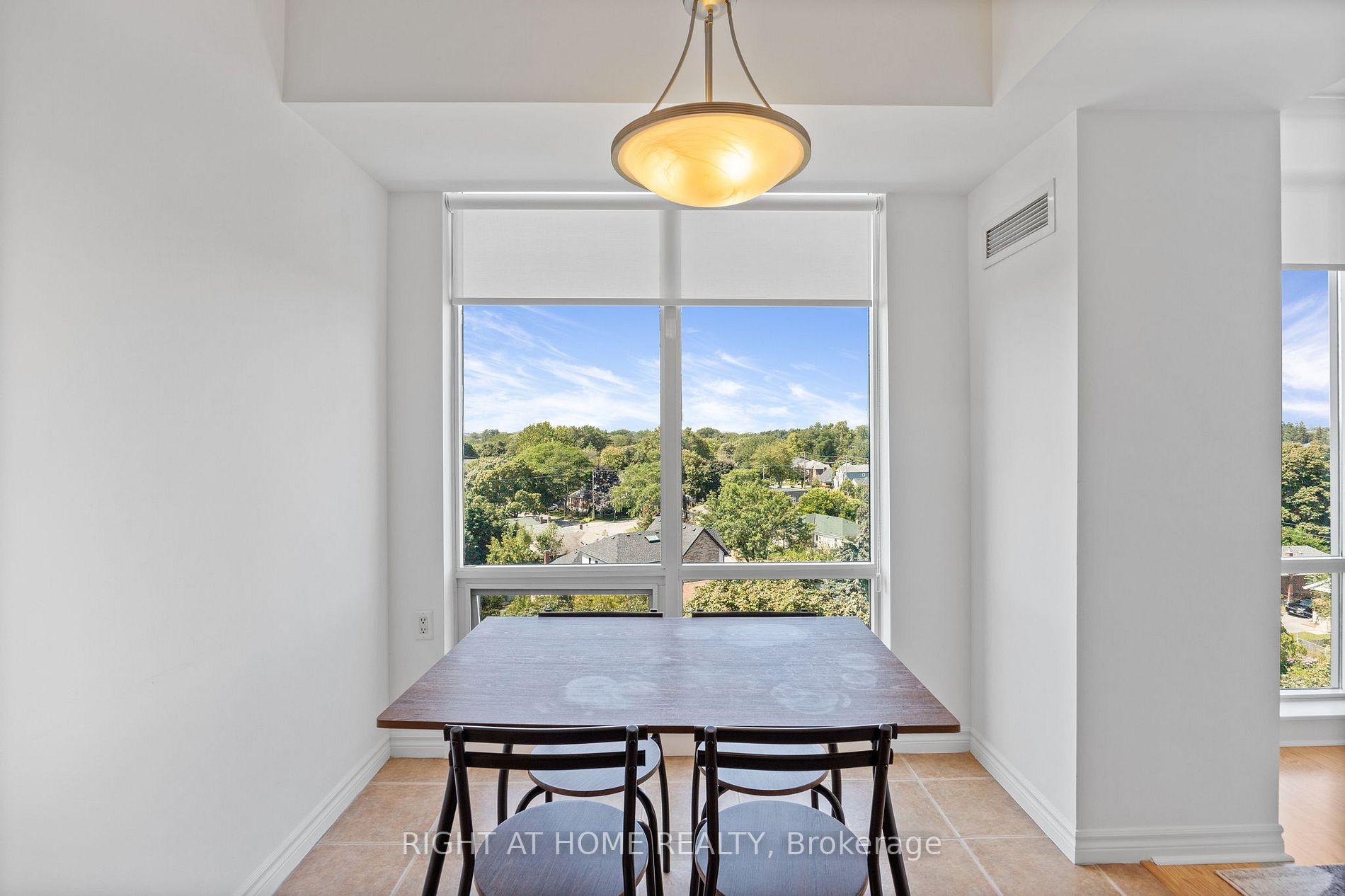 3840 Bathurst St, #809