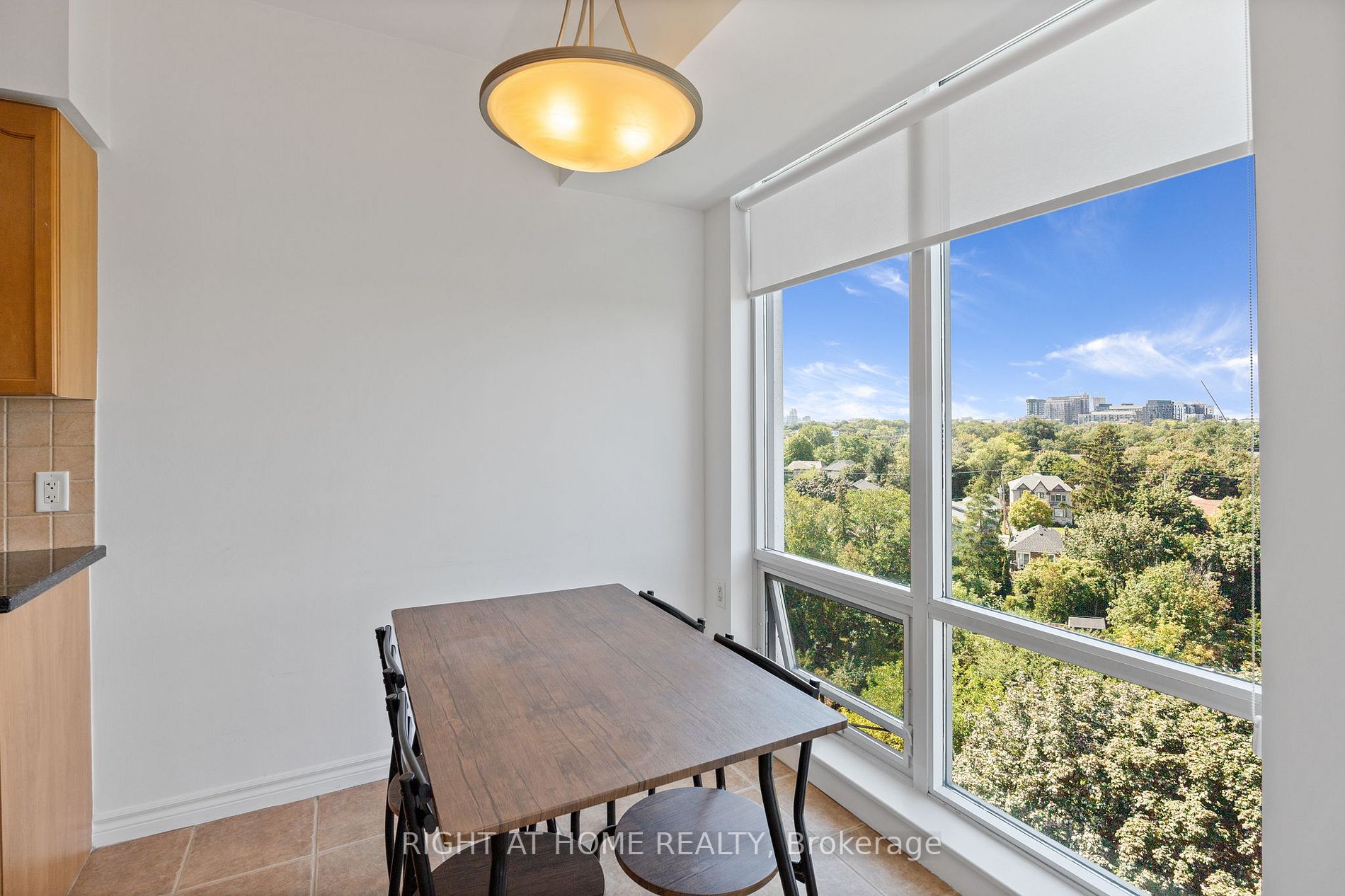3840 Bathurst St, #809