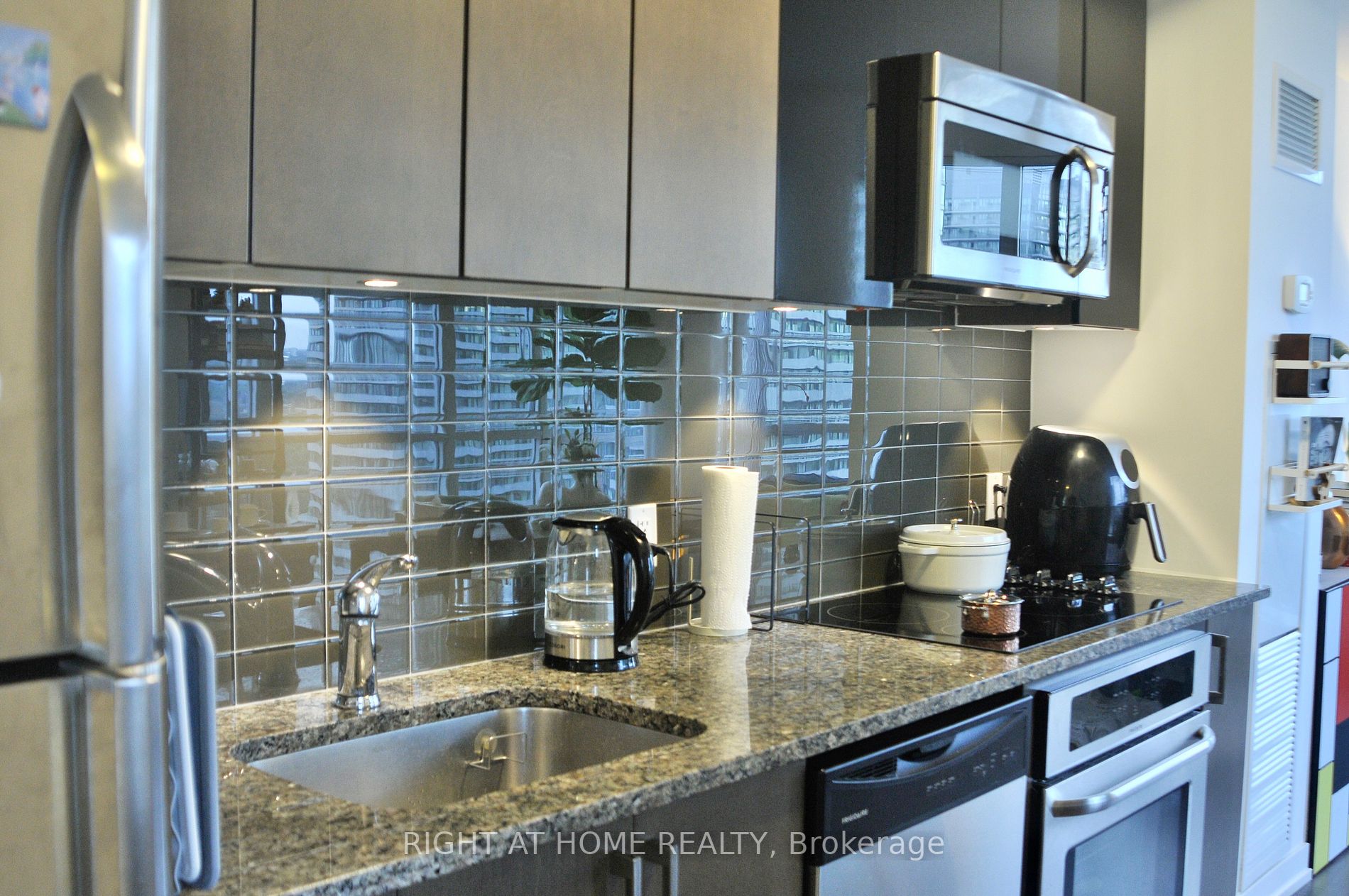 98 Lillian St, #2315