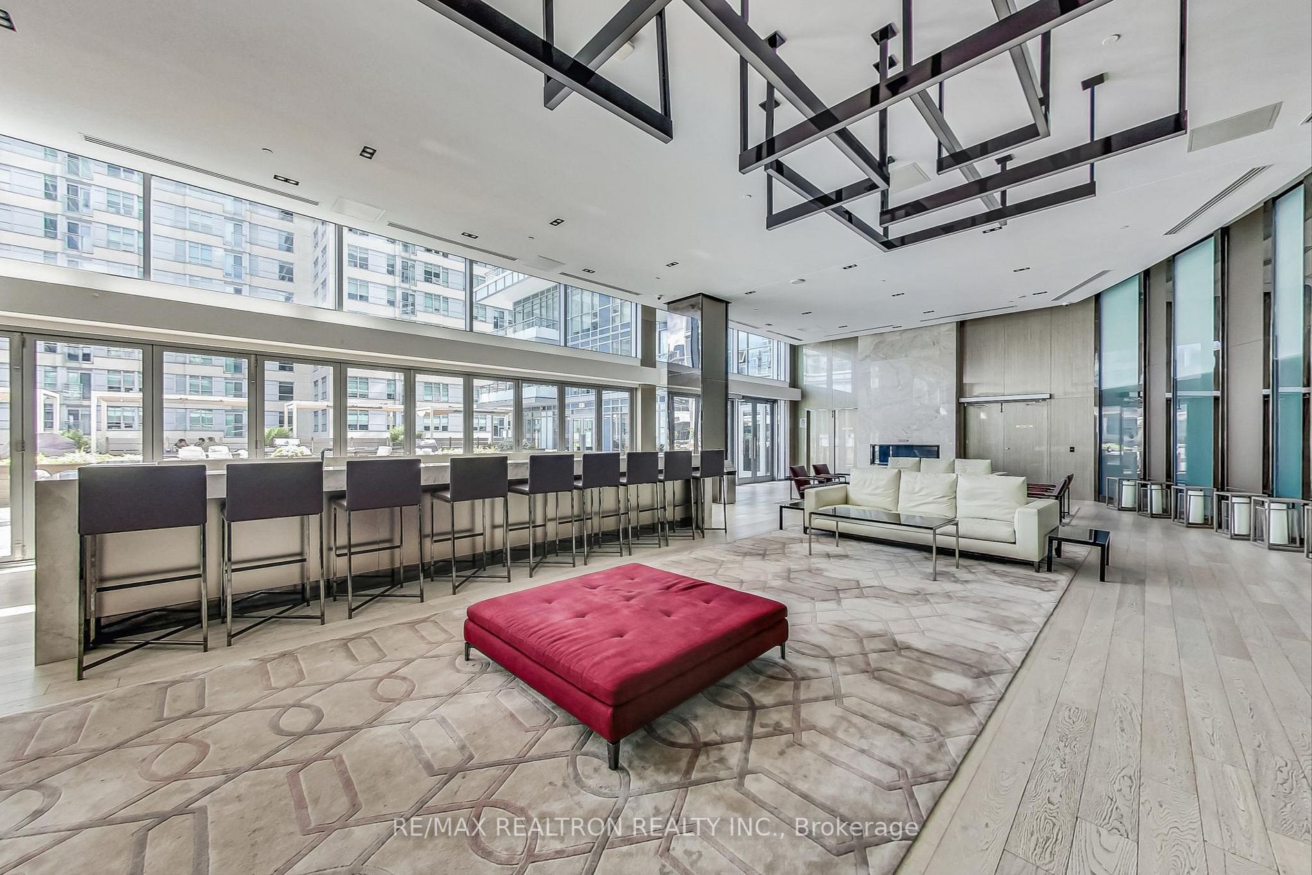 89 Dunfield Ave, #635
