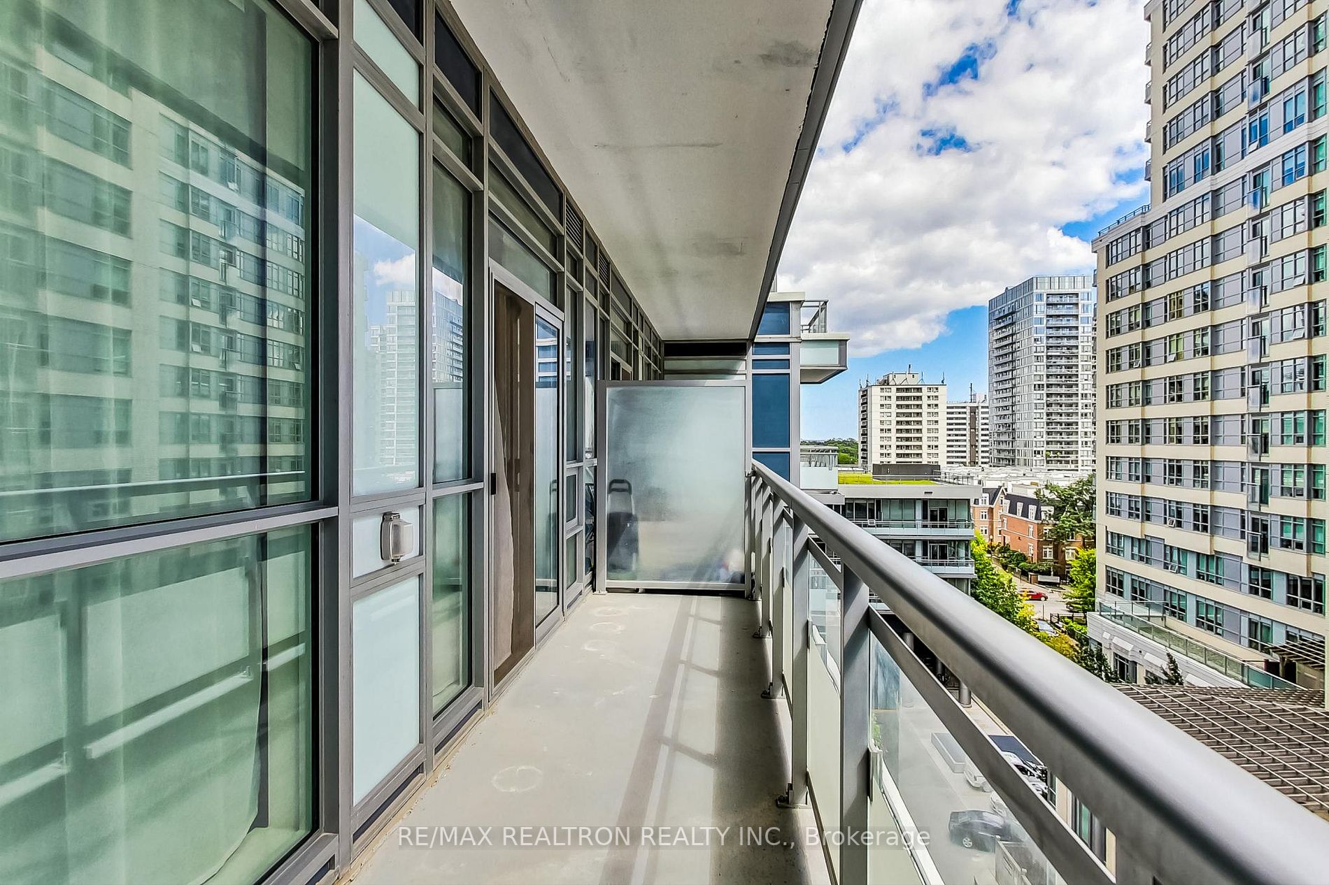 89 Dunfield Ave, #635