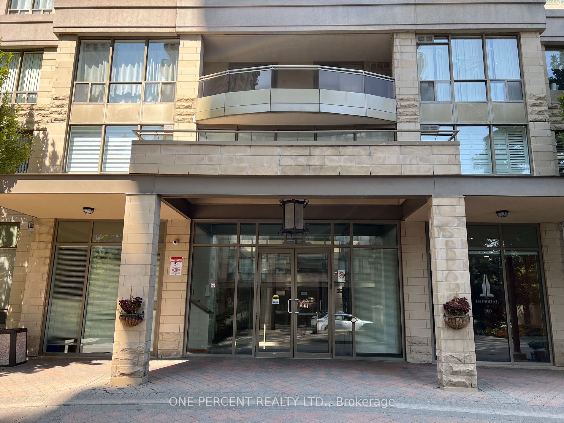 260 Doris Avenue, #811