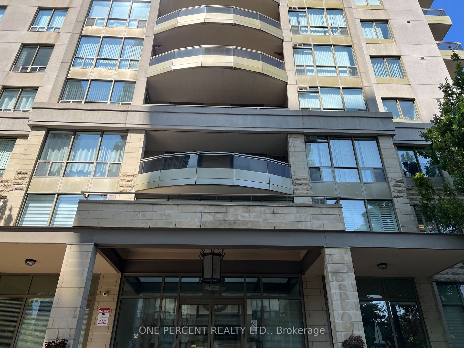 260 Doris Avenue, #811