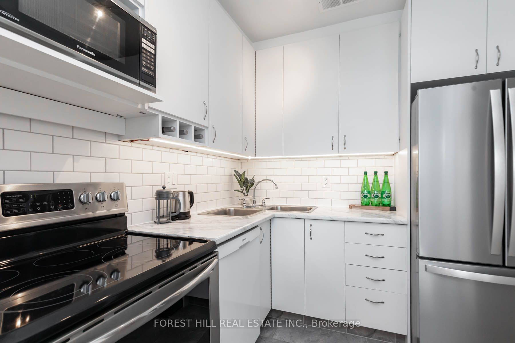 2 Ridelle Ave, #503