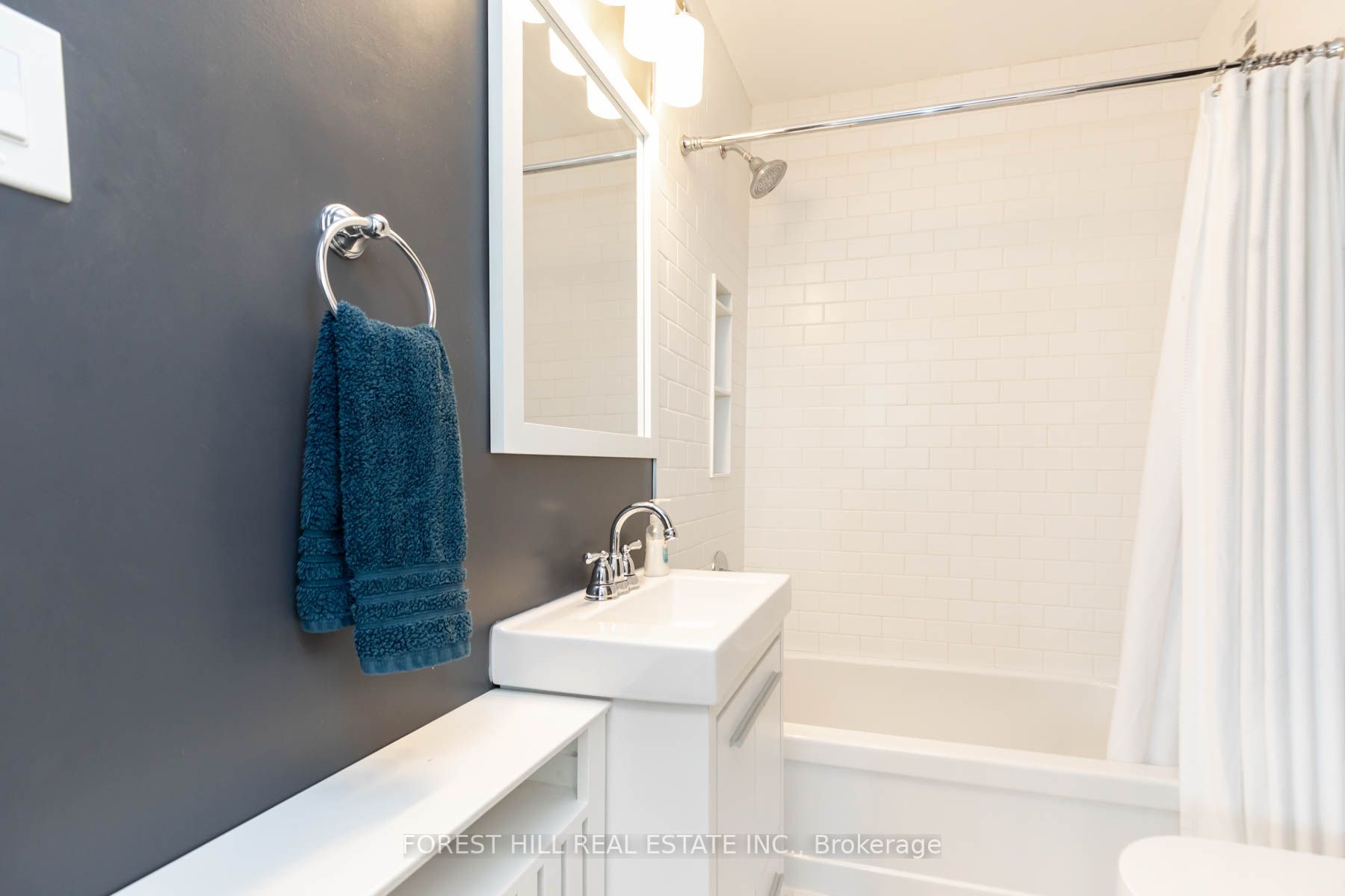 2 Ridelle Ave, #503