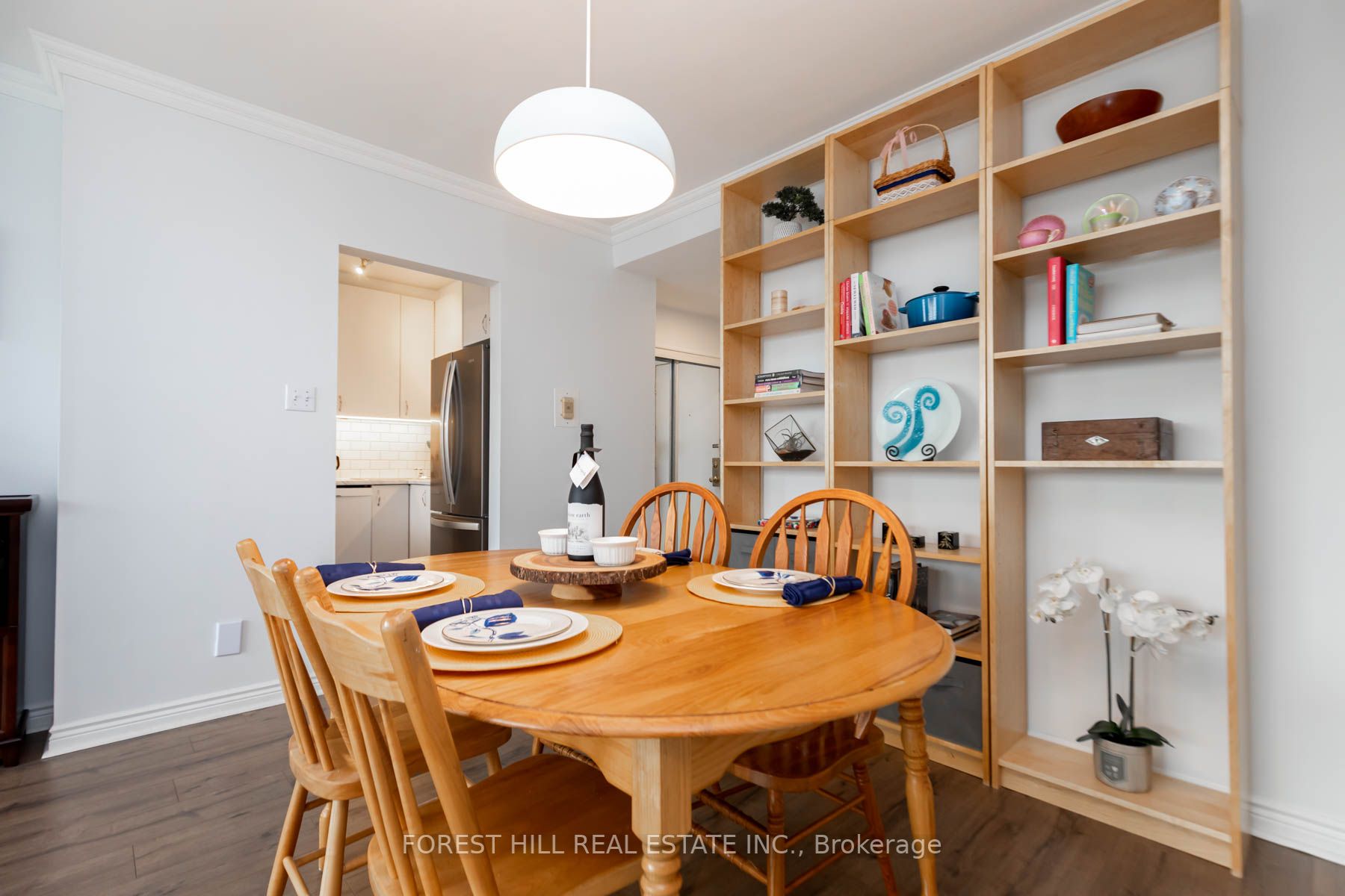 2 Ridelle Ave, #503