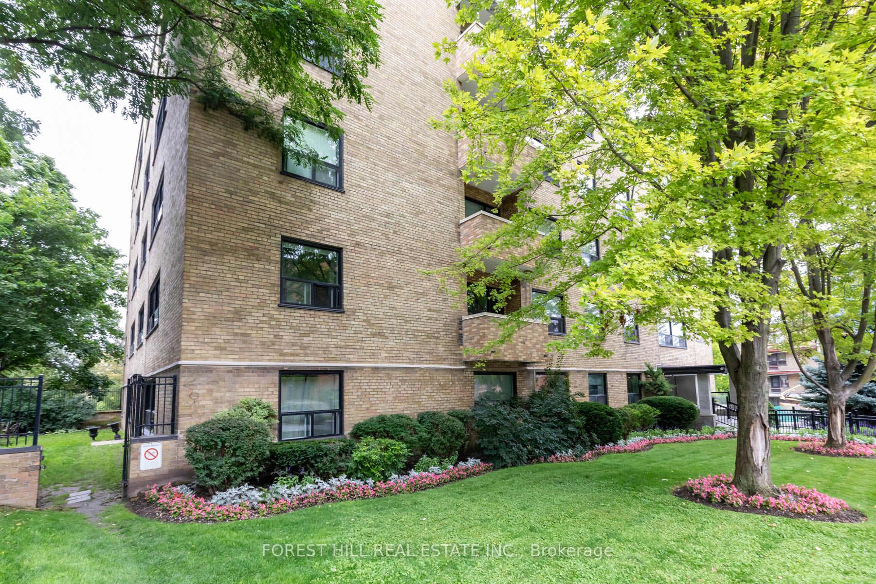 2 Ridelle Ave, #503