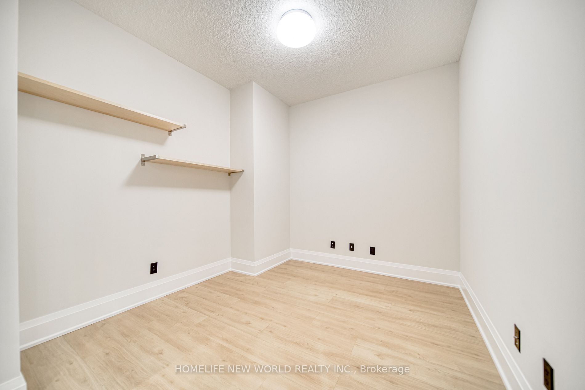 Listing C6780954 - Large Photo # 32