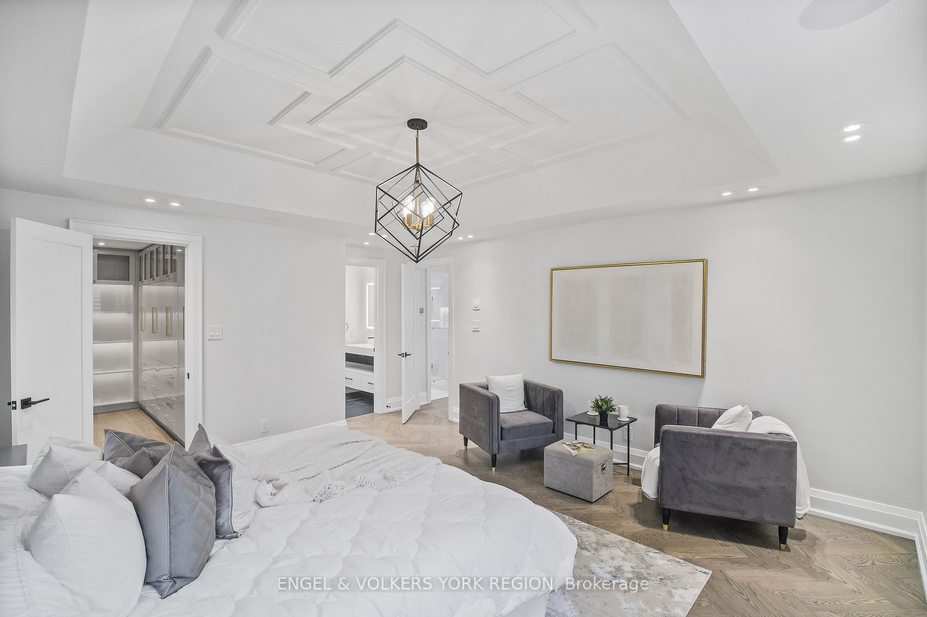 95 Risebrough Ave