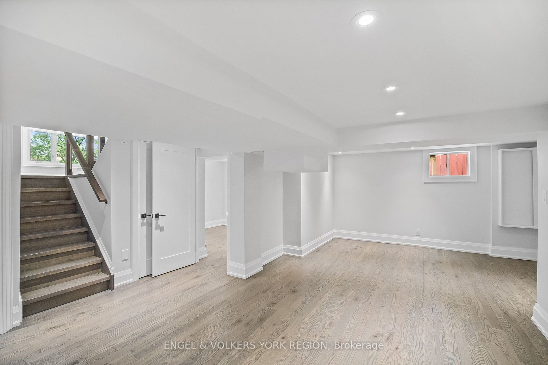 95 Risebrough Ave